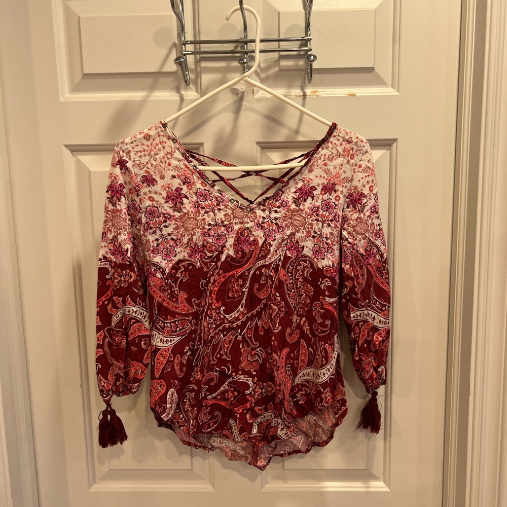 Hollister blousy top